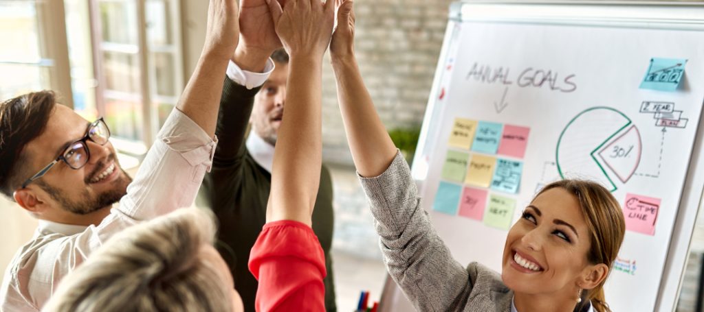 ¿Por qué es importante realizar un curso en Técnicas de Autoliderazgo para el Desarrollo de Equipos de Trabajo? Curso Liderazgos y equipo